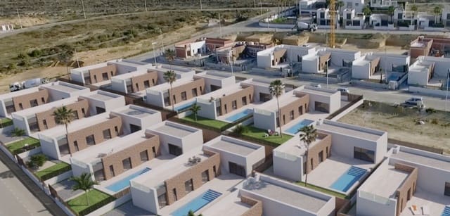 3 quarto Moradia para venda em Algorfa com piscina - 619 000 € (Ref: 9324681)