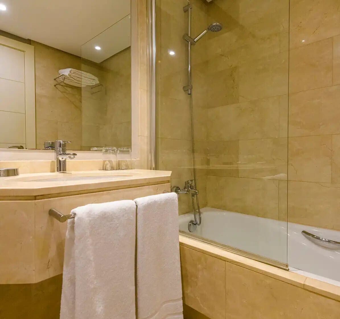 2 bedroom Apartment for sale in Dehesa de Campoamor with pool - € 225,000 (Ref: 9324687)