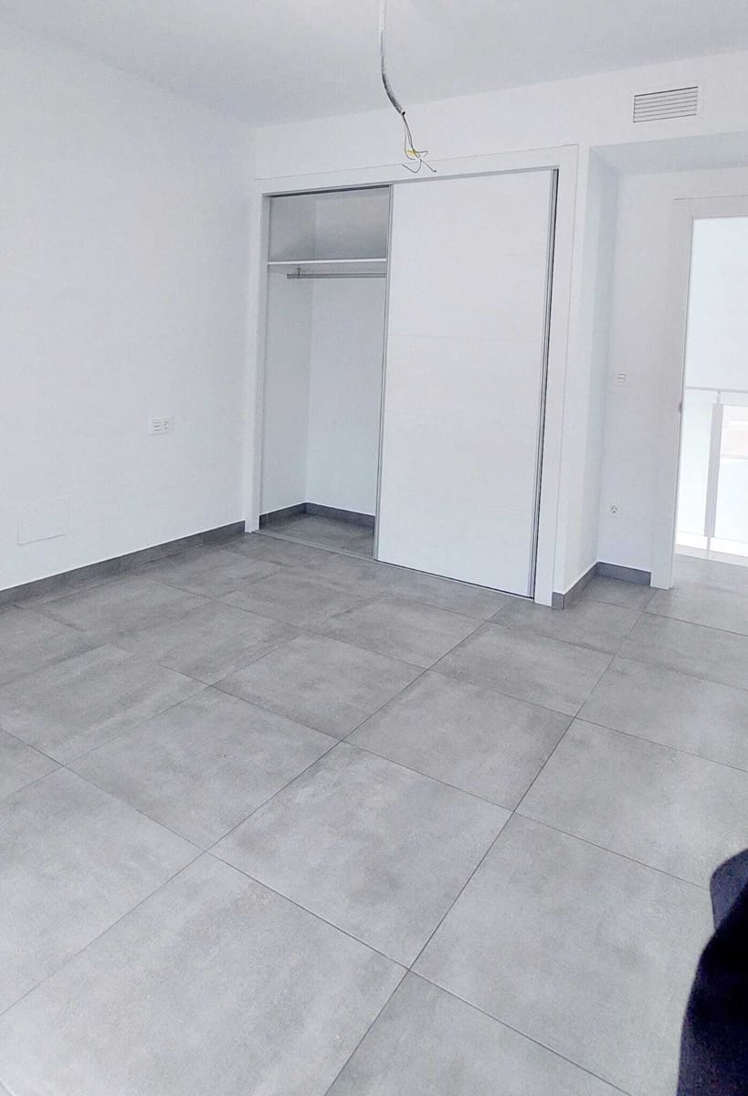 4 quarto Moradia para venda em Gran Alacant com piscina - 575 000 € (Ref: 9324705)