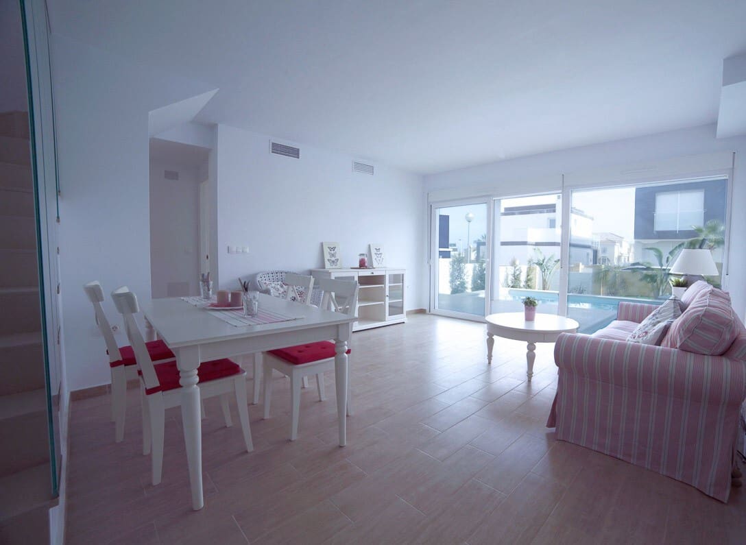 3 quarto Moradia para venda em Gran Alacant com piscina - 588 000 € (Ref: 9324706)