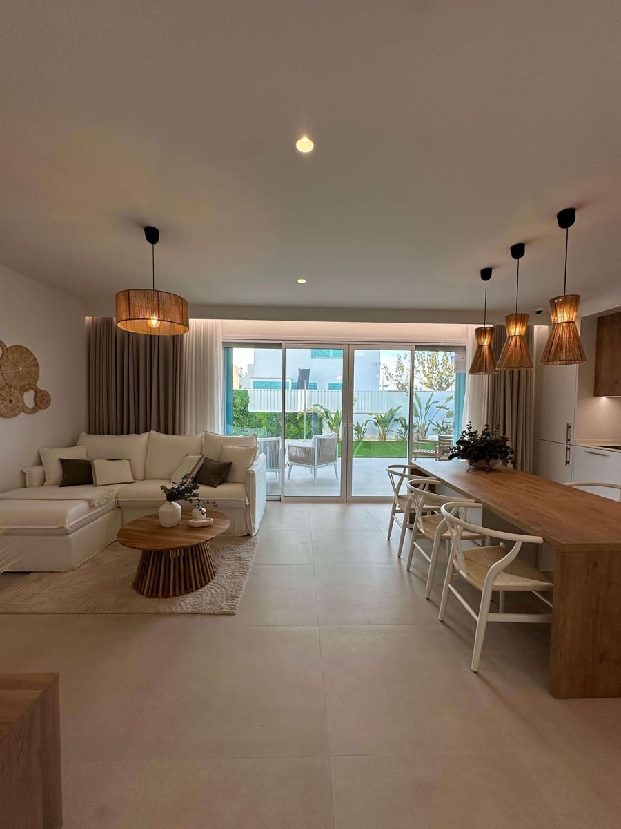 3 quarto Apartamento para venda em Torre de la Horadada com piscina - 395 000 € (Ref: 9324731)