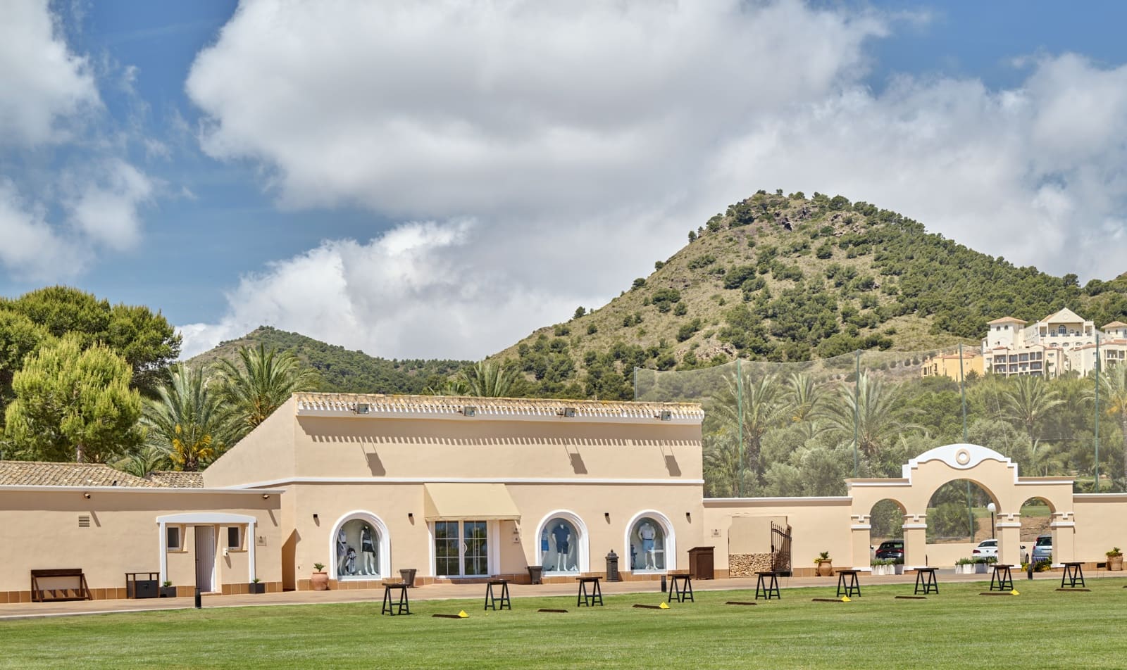 2 bedroom Apartment for sale in La Manga del Mar Menor with pool - € 385,000 (Ref: 9324736)