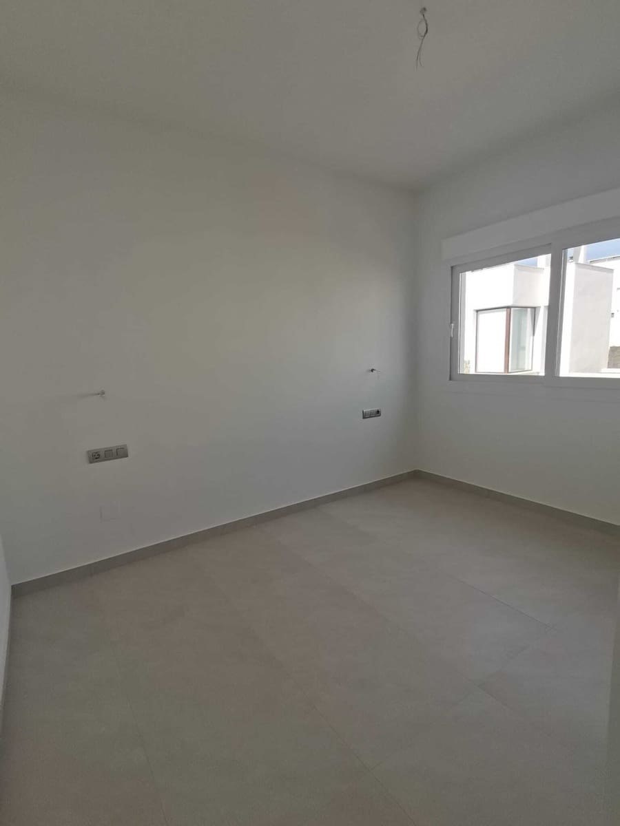 3 Zimmer Villa zu verkaufen in Los Montesinos mit Pool - 579.000 € (Ref: 9324747)