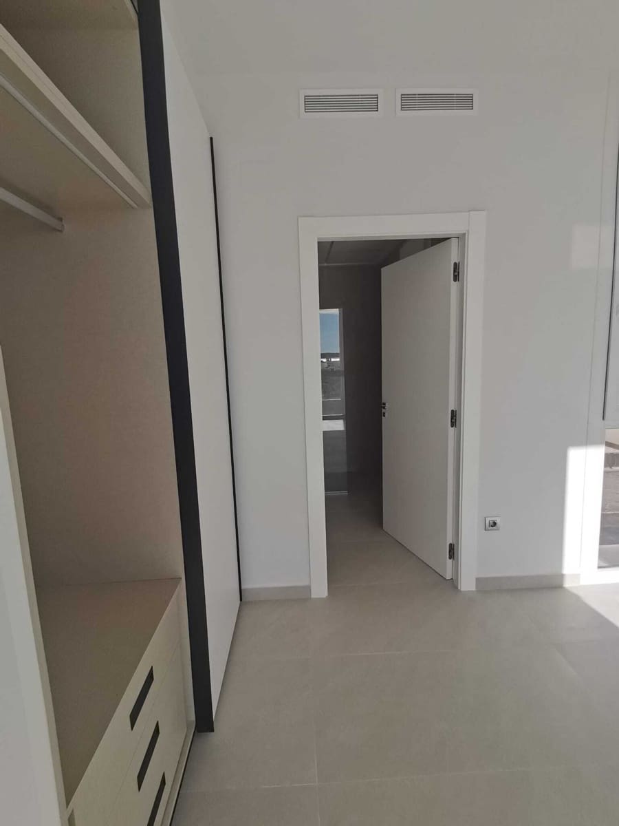 3 Zimmer Villa zu verkaufen in Los Montesinos mit Pool - 579.000 € (Ref: 9324747)