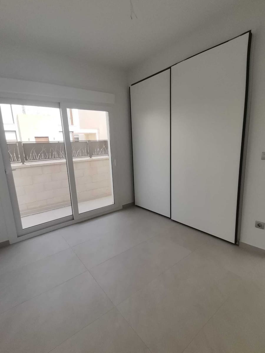 3 Zimmer Villa zu verkaufen in Los Montesinos mit Pool - 579.000 € (Ref: 9324747)