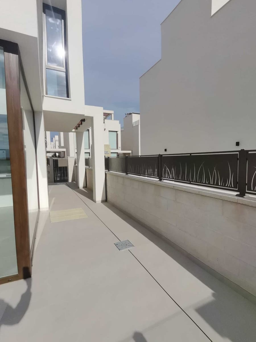 3 Zimmer Villa zu verkaufen in Los Montesinos mit Pool - 579.000 € (Ref: 9324747)