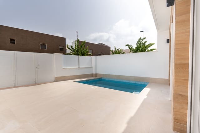 Chalet de 3 habitaciones en San Pedro del Pinatar en venta con piscina - 375.000 € (Ref: 9324764)