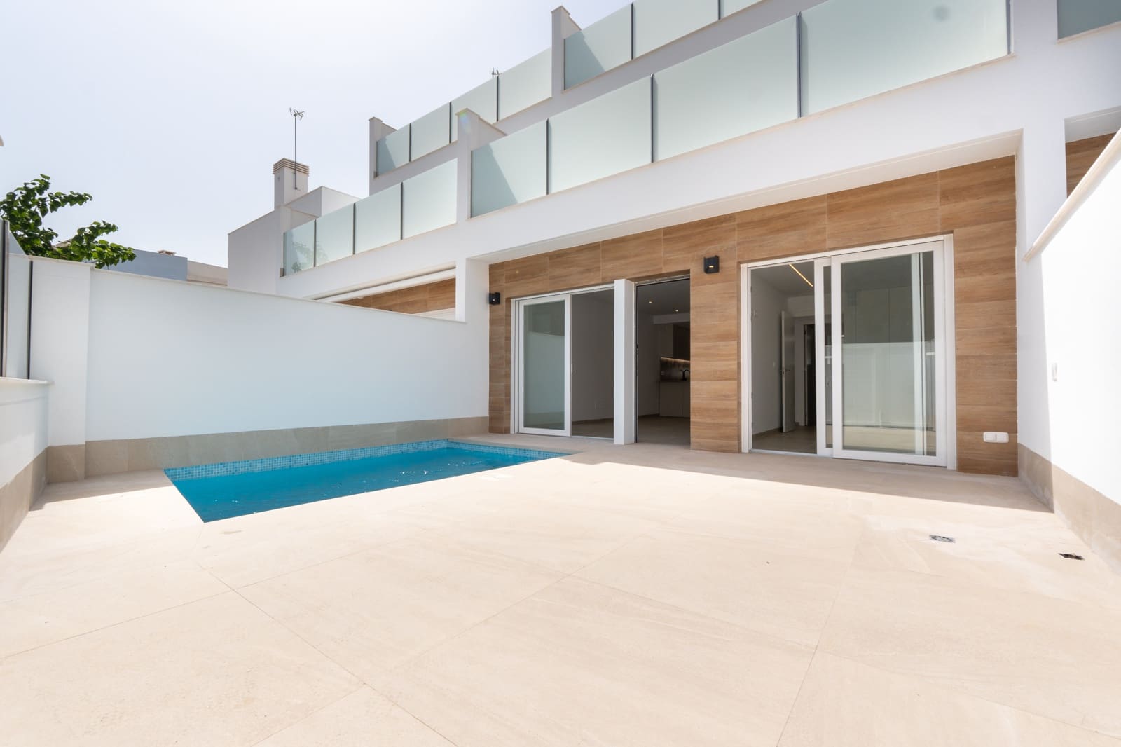 Chalet de 3 habitaciones en San Pedro del Pinatar en venta con piscina - 375.000 € (Ref: 9324764)