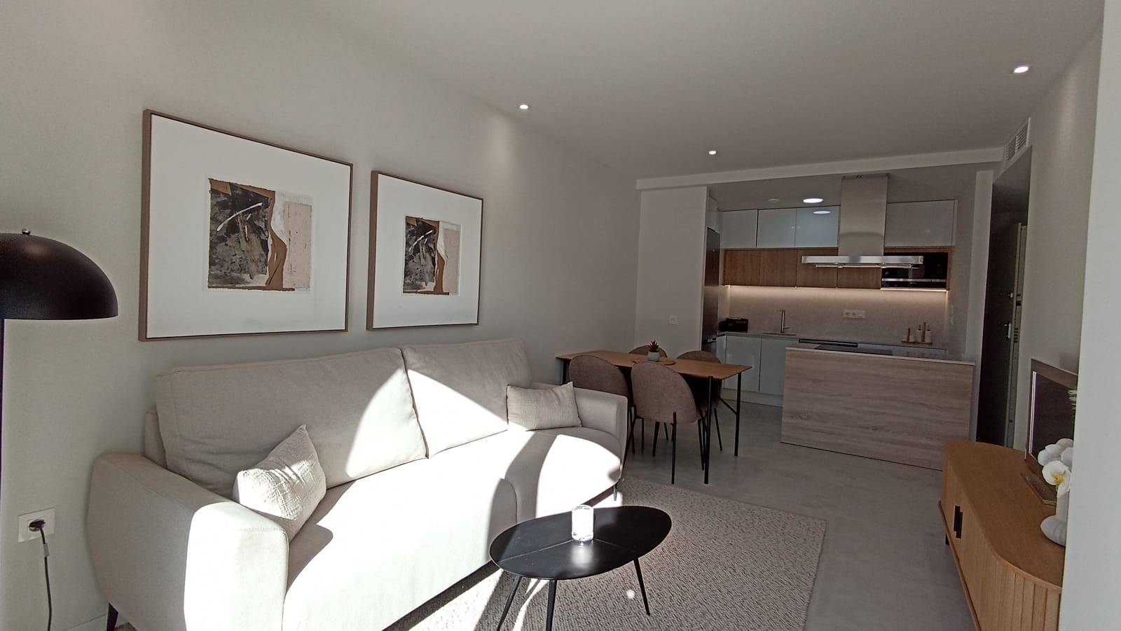 2 Zimmer Apartment zu verkaufen in Pilar de la Horadada mit Pool Garage - 305.000 € (Ref: 9324766)