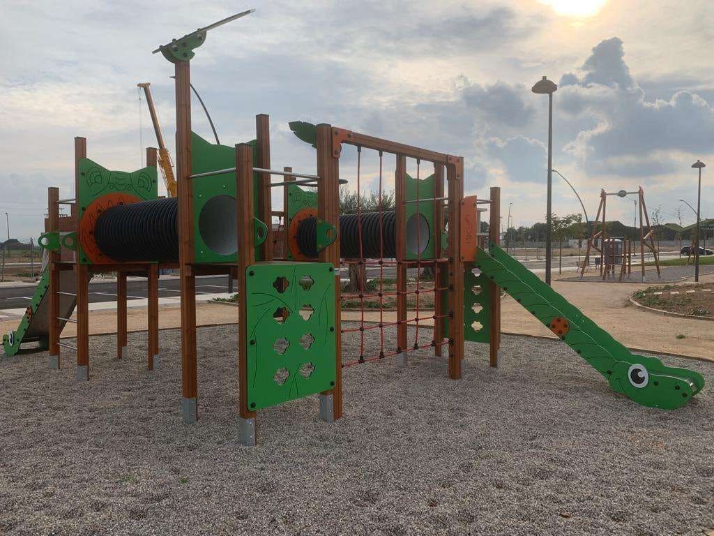 2 Zimmer Villa zu verkaufen in Roldan mit Pool - 263.500 € (Ref: 9324776)