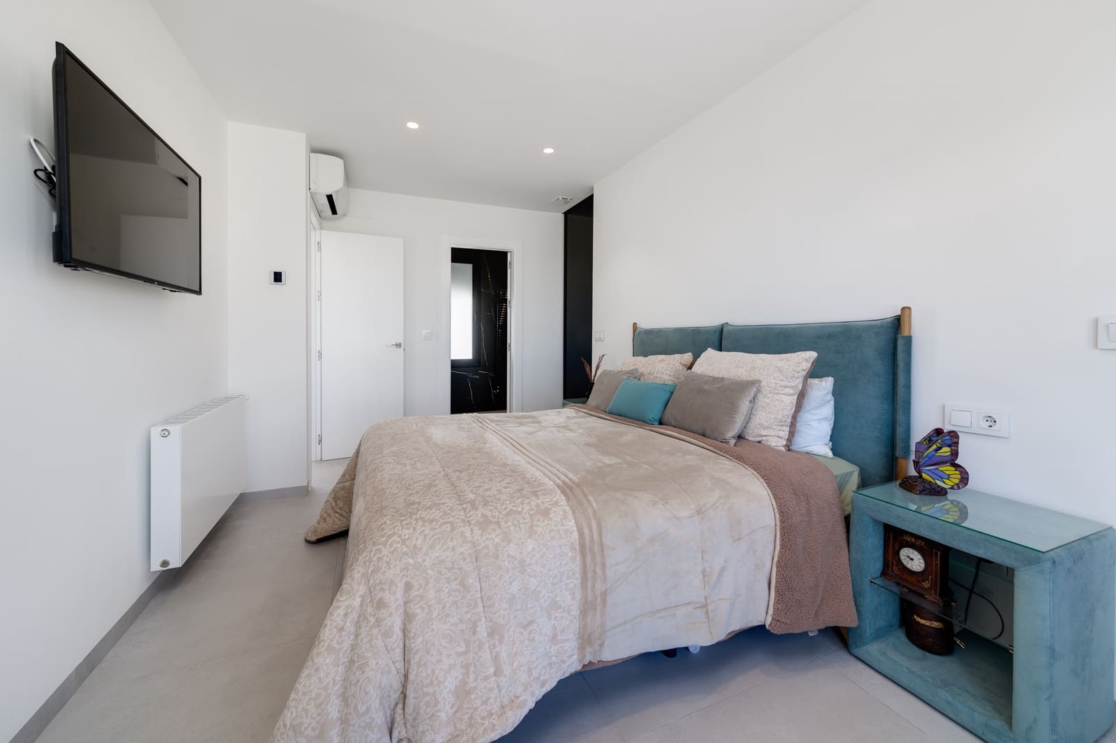 3 Zimmer Villa zu verkaufen in Pilar de la Horadada mit Pool - 574.000 € (Ref: 9396832)