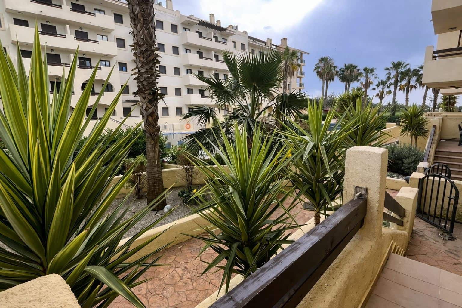 2 bedroom Apartment for sale in Los Alcazares with pool garage - € 135,800 (Ref: 9466151)