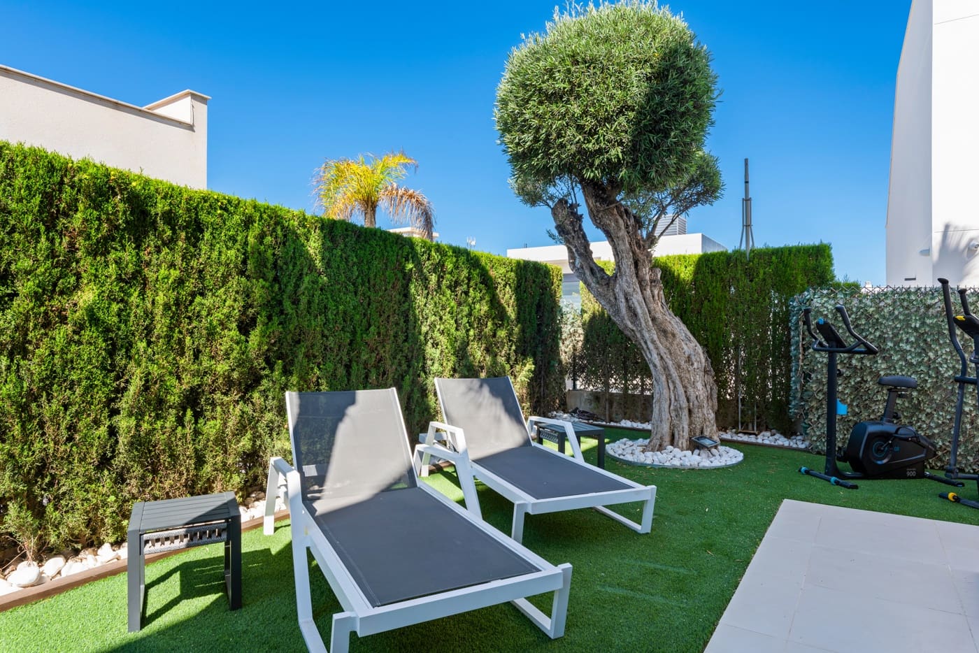 4 slaapkamer Villa te koop in Dehesa de Campoamor met zwembad - € 1.500.000 (Ref: 9478995)