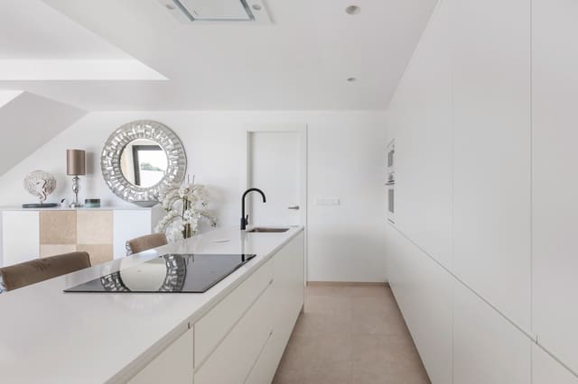 3 quarto Moradia para venda em Los Alcázares com piscina - 489 000 € (Ref: 9713856)