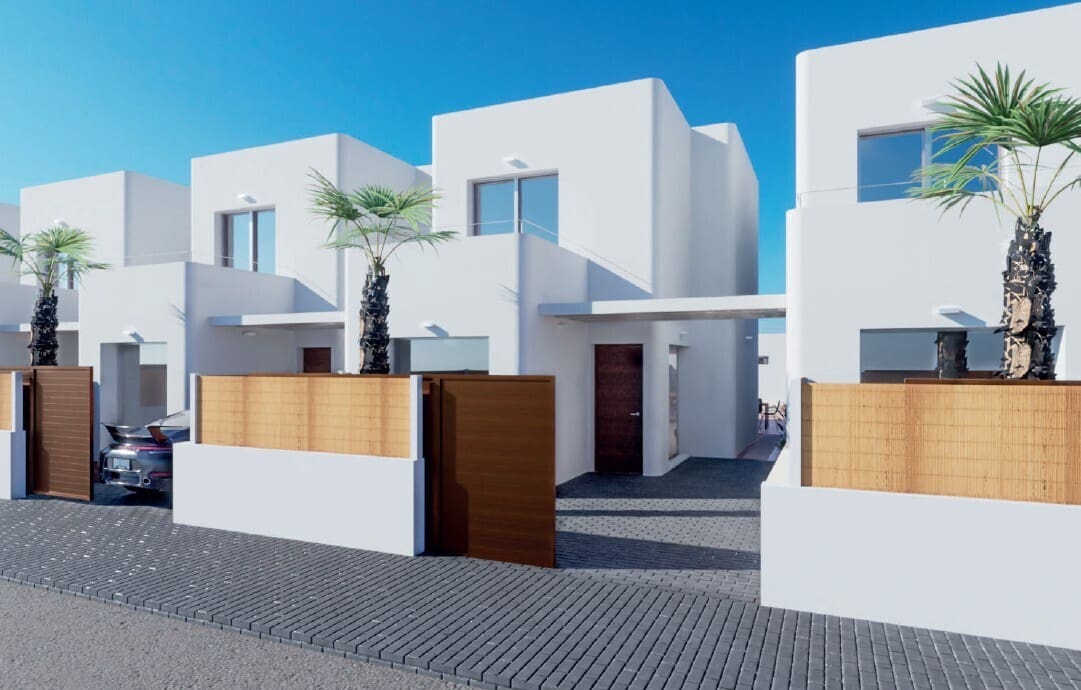 3 soverom Villa til salgs i Los Alcazares med svømmebasseng - € 449 900 (Ref: 9714305)