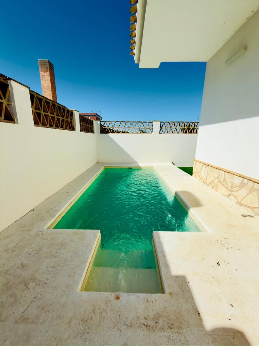 4 bedroom Villa for sale in San Javier with pool garage - € 620,000 (Ref: 9739119)