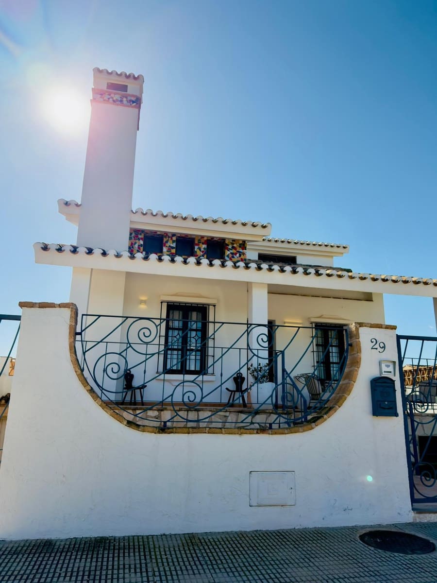 4 bedroom Villa for sale in San Javier with pool garage - € 620,000 (Ref: 9739119)