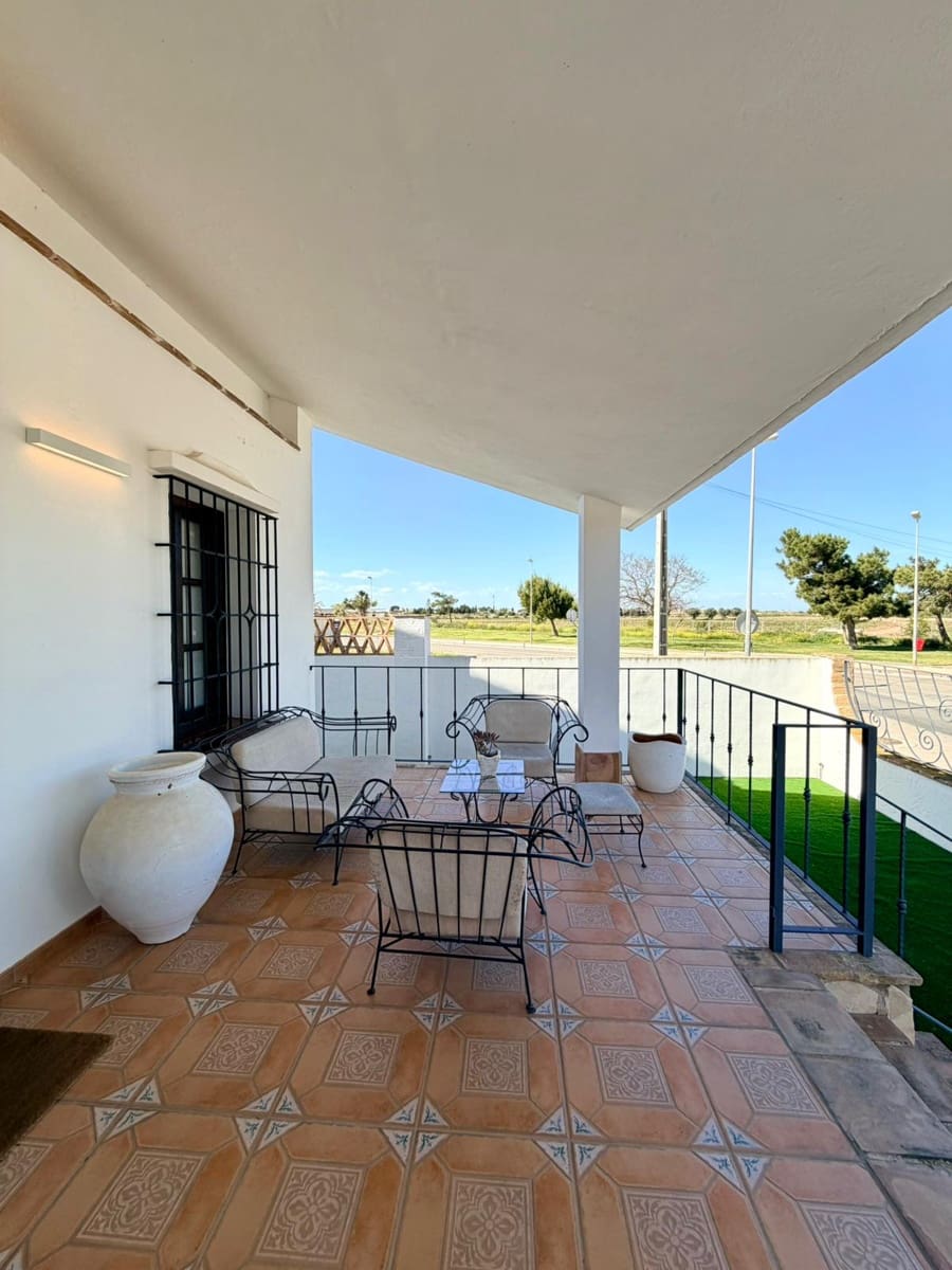 4 bedroom Villa for sale in San Javier with pool garage - € 620,000 (Ref: 9739119)