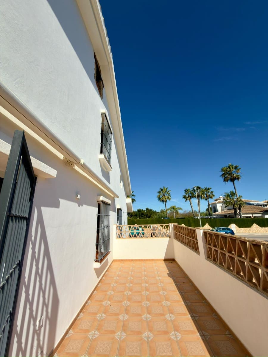4 bedroom Villa for sale in San Javier with pool garage - € 620,000 (Ref: 9739119)