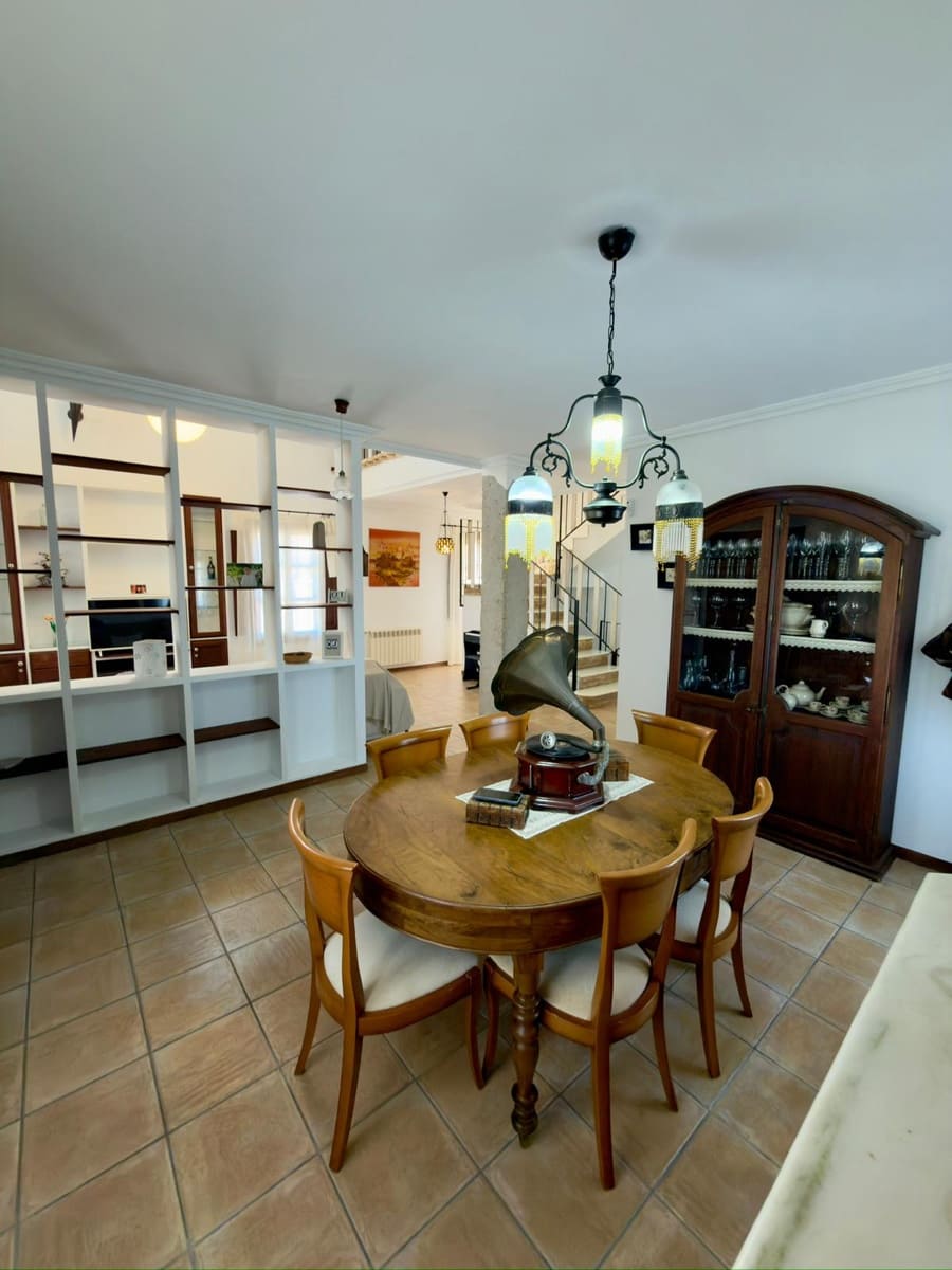 4 bedroom Villa for sale in San Javier with pool garage - € 620,000 (Ref: 9739119)