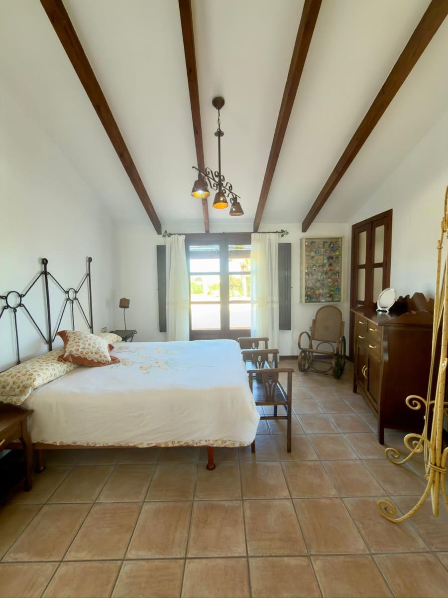 4 bedroom Villa for sale in San Javier with pool garage - € 620,000 (Ref: 9739119)