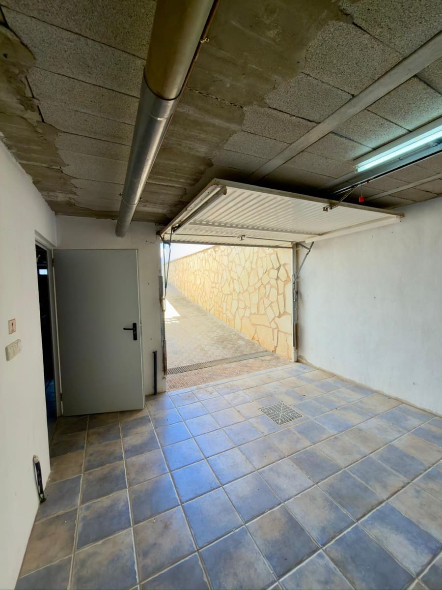 4 bedroom Villa for sale in San Javier with pool garage - € 620,000 (Ref: 9739119)