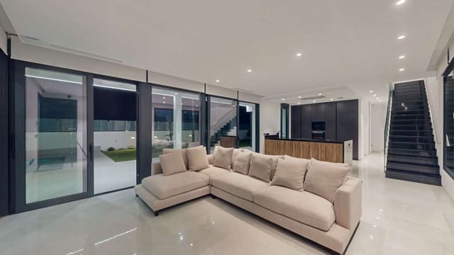 Chalet de 3 habitaciones en Golf Bahía, Finestrat en venta con piscina garaje - 1.200.000 € (Ref: 9759786)
