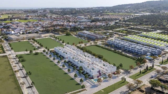 4 soverom Hus til salgs i Pizarrillo, Málaga by med svømmebasseng garasje - € 489 000 (Ref: 9759817)