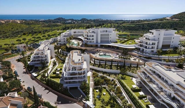 Apartamento de 3 habitaciones en Las Lagunas de Mijas, Mijas en venta con piscina garaje - 950.000 € (Ref: 9759827)