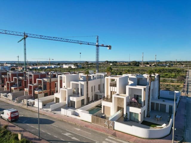 3 quarto Casa em Banda para venda em Las Lomas de Rame - Bahía Bella, Los Alcázares com piscina garagem - 439 000 € (Ref: 9759832)