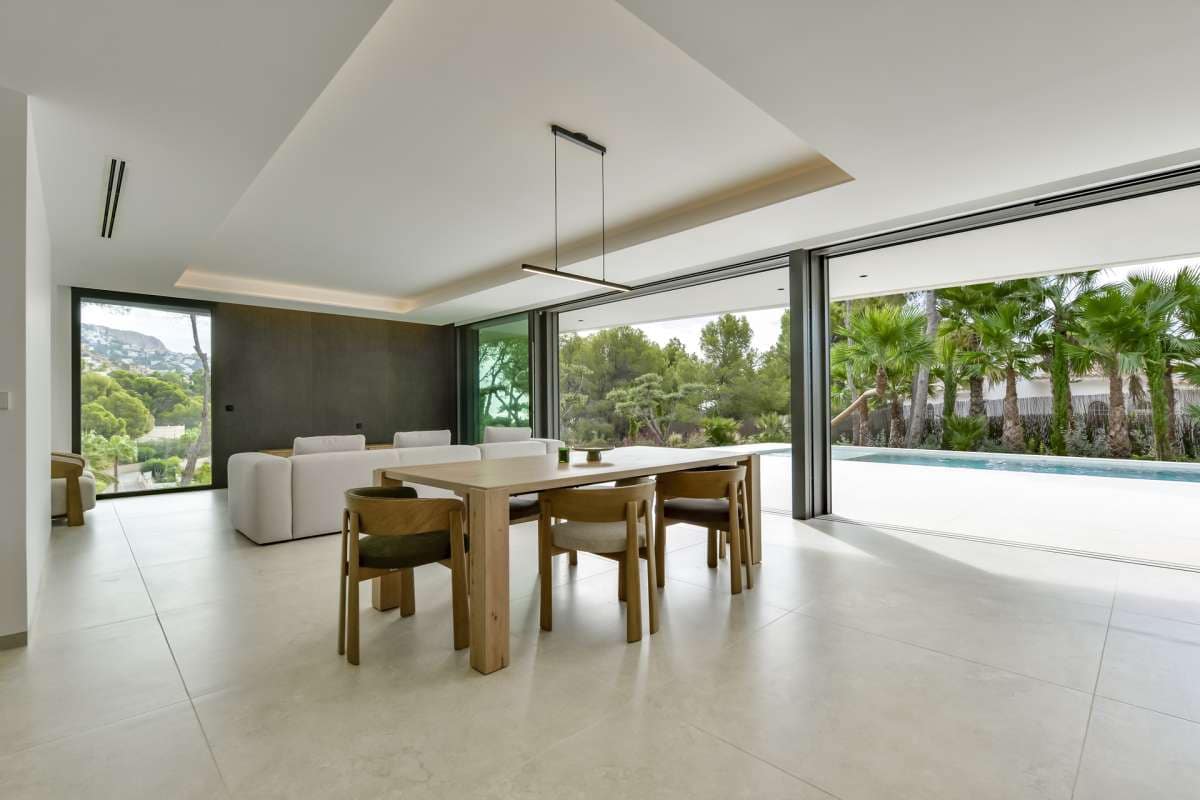 4 bedroom Villa for sale in Altea with pool garage - € 2,345,000 (Ref: 9759969)
