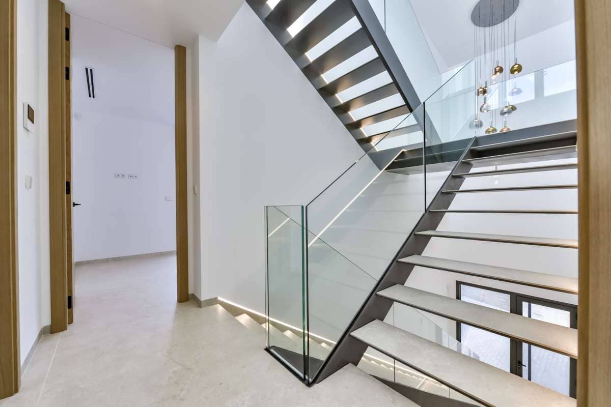 4 bedroom Villa for sale in Altea with pool garage - € 2,345,000 (Ref: 9759969)