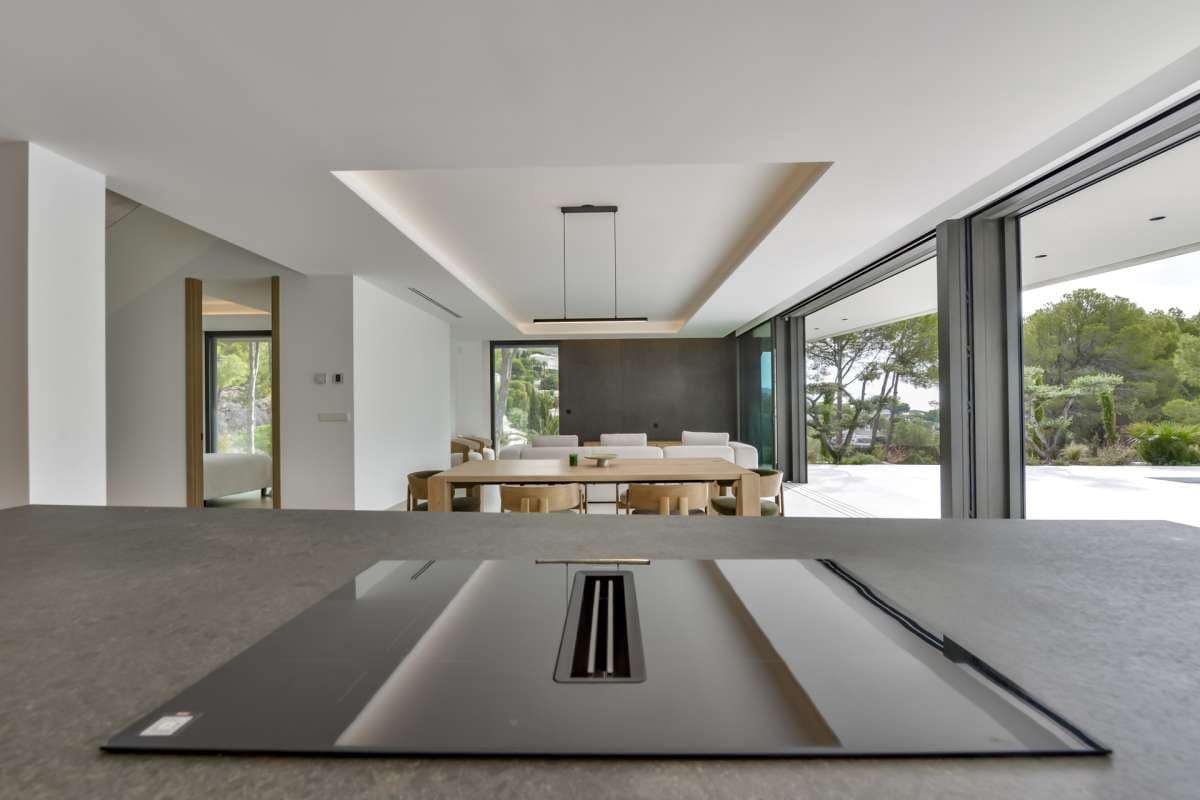 4 bedroom Villa for sale in Altea with pool garage - € 2,345,000 (Ref: 9759969)