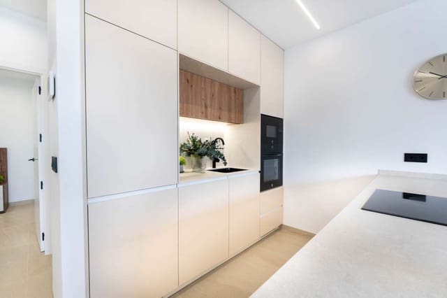 3 sypialnia Willa na sprzedaż w San Pedro del Pinatar ciudad, San Pedro del Pinatar z basenem garażem - 439 000 € (Ref: 9759995)