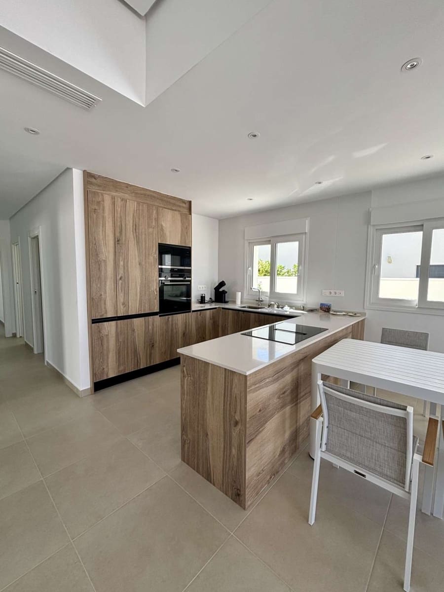 3 sypialnia Willa na sprzedaż w Benijofar z basenem garażem - 589 000 € (Ref: 9759997)