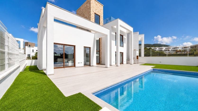 5 bedroom Villa for sale in Finestrat with pool garage - € 800,000 (Ref: 9759998)