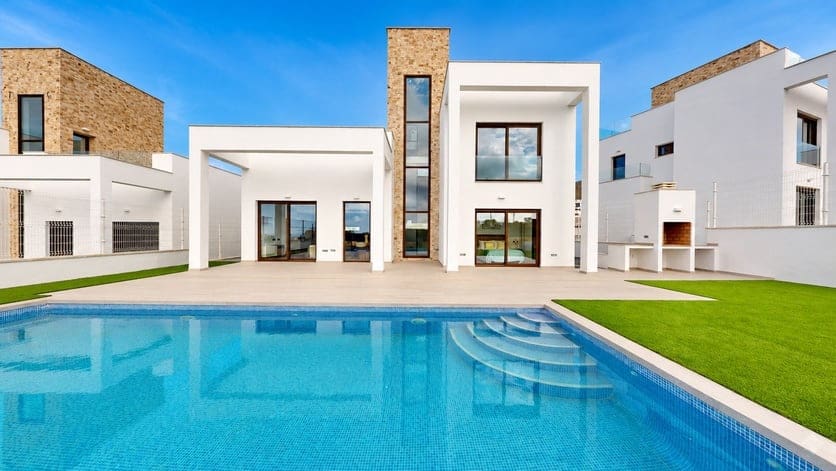 5 bedroom Villa for sale in Finestrat with pool garage - € 800,000 (Ref: 9759998)