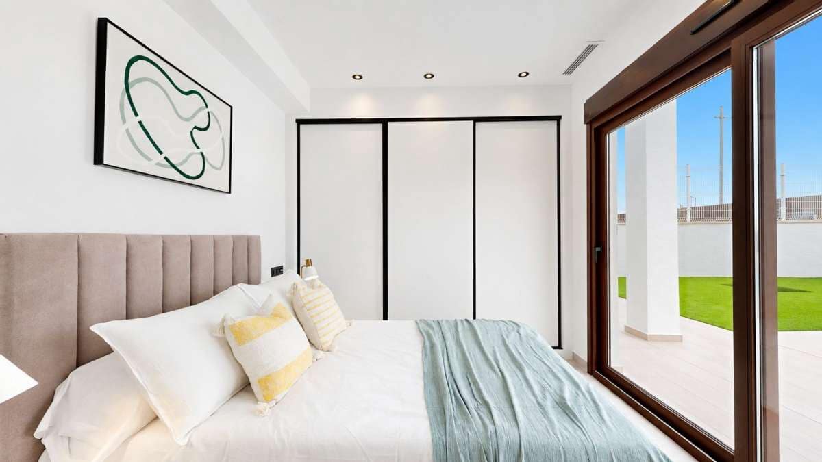 5 bedroom Villa for sale in Finestrat with pool garage - € 800,000 (Ref: 9759998)