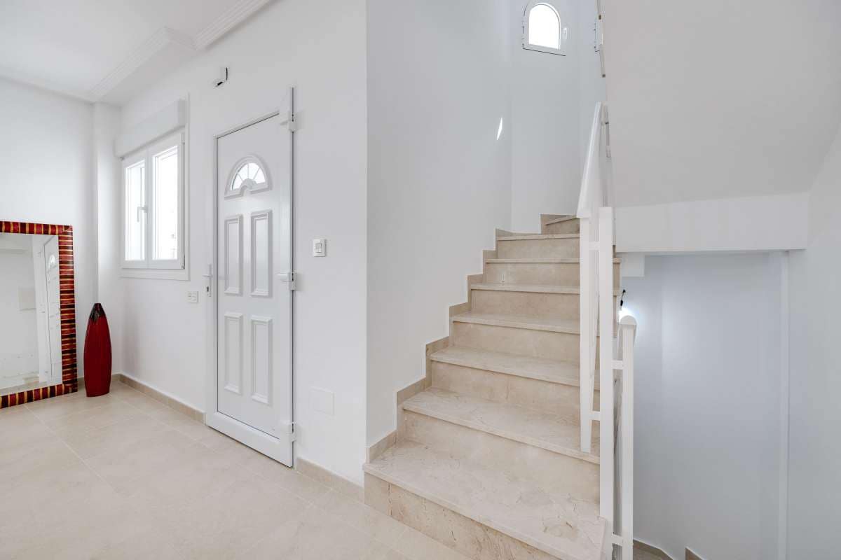 3 slaapkamer Villa te koop in San Fulgencio met garage - € 275.000 (Ref: 9760016)