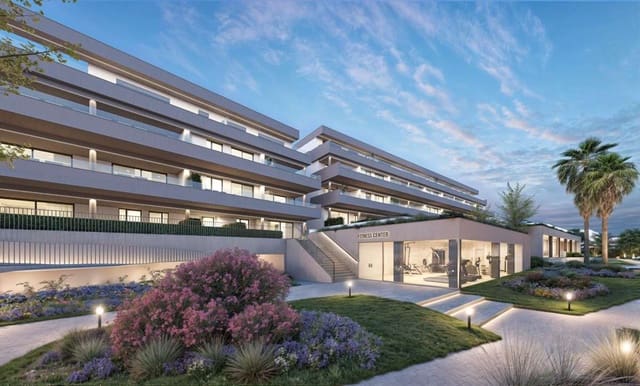 Apartamento de 3 habitaciones en New Golden Mile, Estepona en venta con piscina garaje - 653.000 € (Ref: 9766836)