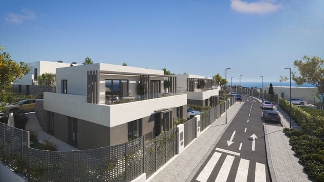 3 bedroom Townhouse for sale in Algarrobo with pool garage - € 525,000 (Ref: 9766871)