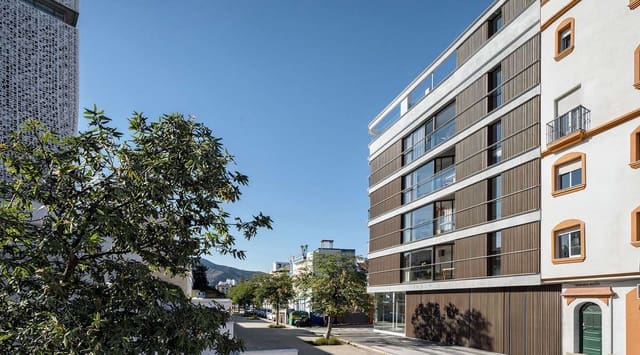 2 slaapkamer Appartement te koop in Centro, Estepona met zwembad garage - € 1.249.000 (Ref: 9766885)