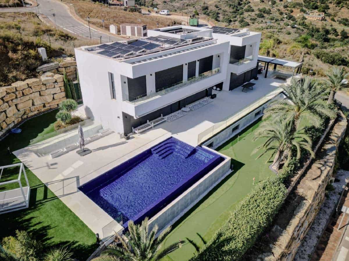 5 soveværelse Villa til salg i Mijas med swimmingpool garage - € 3.990.000 (Ref: 9767010)