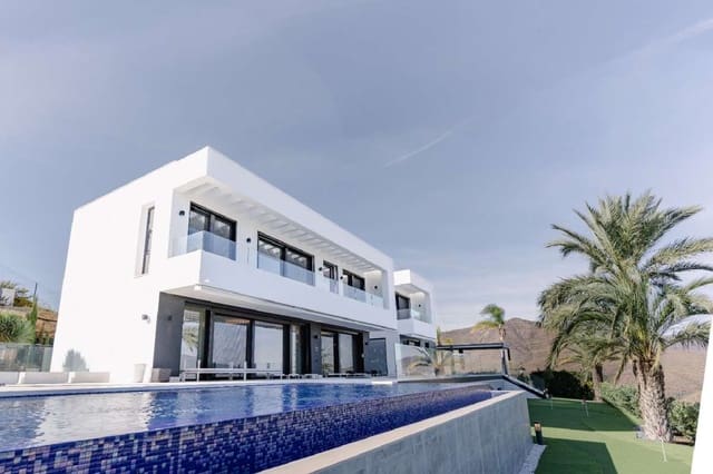 5 soveværelse Villa til salg i La Cala Golf - Lagar Martell, Mijas med swimmingpool garage - € 3.990.000 (Ref: 9767010)