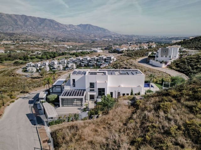 5 soveværelse Villa til salg i La Cala Golf - Lagar Martell, Mijas med swimmingpool garage - € 3.990.000 (Ref: 9767010)