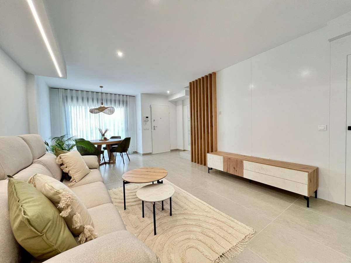 3 bedroom Townhouse for sale in Benferri with garage - € 318,000 (Ref: 9767046)