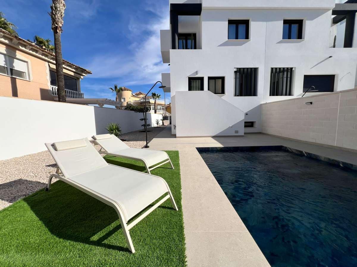 3 bedroom Townhouse for sale in Benferri with pool garage - € 369,000 (Ref: 9767049)