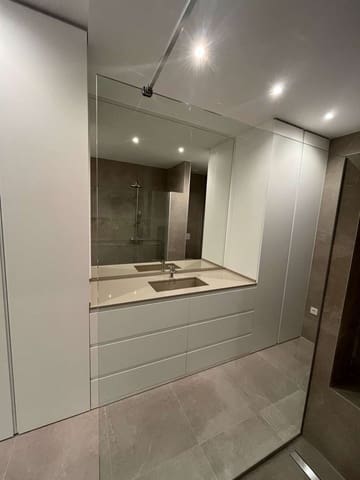 3 soverom Hus til salgs i La Romana med svømmebasseng garasje - € 345 000 (Ref: 9767087)