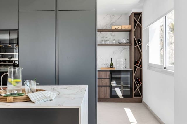 4 makuuhuone Huvila myytävänä paikassa Alhama Springs, Altea mukana uima-altaan 
autotalli - 2 146 000 € (Ref: 9767165)