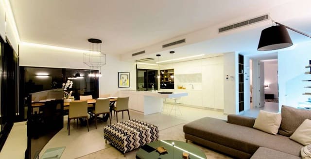 4 quarto Moradia para venda em Dehesa de Campoamor, Orihuela com piscina - 1 195 000 € (Ref: 9767167)